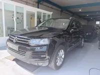 Usado VW Touareg 240 CV (176 kW) 2010 Negro SUV