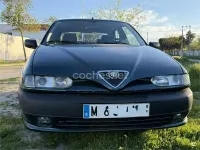 Usado Alfa Romeo 146 103 CV (75 kW) 1997 Verde Utilitario