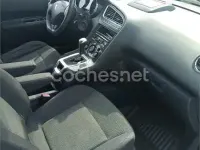 Usado Peugeot 5008 Premium 163 CV (119 kW) 2010 Azul Monovolumen