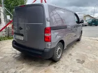 Usado Opel Vivaro S 120 CV (88 kW) 2025 Plateado Monovolumen
