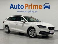 Usado Seat Leon Style 115 CV (84 kW) 2021 Blanco Familiar