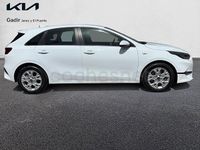 Usado Kia Ceed 100 CV (73 kW) 2023 Blanco Utilitario