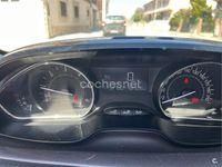 Usado Peugeot 2008 Active 92 CV (67 kW) 2014 Gris / plata SUV