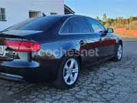 Usado Audi A4 143 CV (105 kW) 2012 Negro Berlina