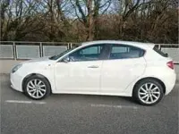 Usado Alfa Romeo Giulietta Distinctive 170 CV (125 kW) 2010 Blanco Utilitario