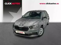 Usado Skoda Fabia Essence 80 CV (58 kW) 2025 Gris Utilitario