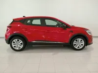 Usado Renault Captur Intens 90 CV (66 kW) 2021 Rojo SUV
