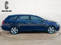 Usado Toyota Avensis Executive 177 CV (130 kW) 2006 Azul Familiar