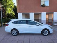 Usado Opel Astra Ultimate 122 CV (89 kW) 2020 Blanco Familiar