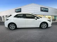 Usado Toyota Corolla Active 122 CV (89 kW) 2020 Blanco Berlina