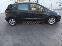 Usado Mercedes B200 140 CV (102 kW) 2006 Negro Monovolumen