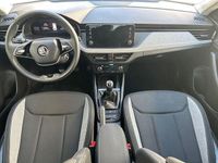 Usado Skoda Kamiq Selection 115 CV (84 kW) 2024 Blanco SUV