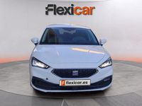 Usado Seat Leon Style 140 CV (102 kW) 2021 Blanco Familiar
