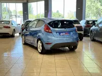 Usado Ford Fiesta Sport 90 CV (66 kW) 2009 Azul Berlina
