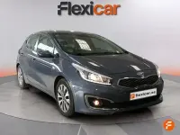 Usado Kia Ceed 100 CV (73 kW) 2017 Azul Utilitario