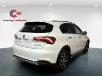 Usado Fiat Tipo Cross 101 CV (74 kW) 2022 Blanco Berlina