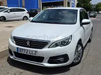 Usado Peugeot 308 Allure 100 CV (73 kW) 2020 Blanco Berlina