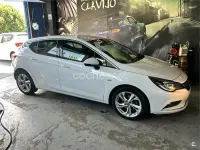 Usado Opel Astra Excellence 110 CV (80 kW) 2017 Blanco Berlina