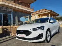 Usado Ford Focus Trend 120 CV (88 kW) 2022 Blanco Berlina