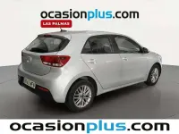 Usado Kia Rio GT-Line 84 CV (61 kW) 2023 Gris Utilitario
