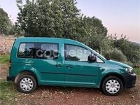 Usado VW Caddy Trendline 110 CV (80 kW) 2013 Verde Monovolumen