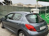 Usado Peugeot 207 70 CV (51 kW) 2007 Gris / plata Berlina