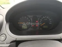 Usado Ford Fiesta 100 CV (73 kW) 2004 Negro Utilitario