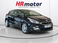 Usado Kia ProCeed 110 CV (80 kW) 2015 Negro Utilitario