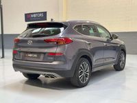 Usado Hyundai Tucson 116 CV (85 kW) 2019 Gris SUV