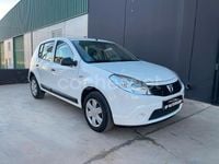 Usado Dacia Sandero Ambiance 75 HP (55 kW) 2011 Branco Sedan
