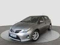Usado Toyota Auris Active 132 CV (97 kW) 2014 Gris / plata Berlina