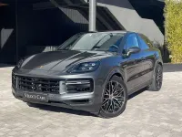 Usado Porsche Cayenne 469 CV (344 kW) 2023 Gris SUV