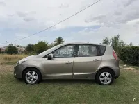 Usado Renault Scénic III Expression 105 CV (77 kW) 2009 Beige Monovolumen