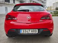 Usado Opel Astra GTC Selective 140 CV (102 kW) 2013 Rojo Berlina