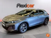 Usado Kia XCeed 136 CV (100 kW) 2024 Gris SUV