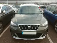 Usado Seat Arona Xperience 115 CV (84 kW) 2025 Gris/plata SUV