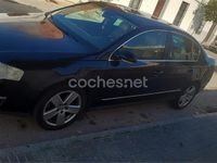 Usado VW Passat Highline 140 CV (102 kW) 2005 Negro Berlina