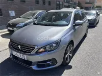 Usado Peugeot 308 Allure 130 CV (95 kW) 2019 Gris / plata Berlina