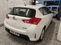 Usado Toyota Auris Business Edition 132 CV (97 kW) 2014 Blanco Berlina