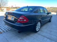 Usado Mercedes E280 Avantgarde 190 CV (139 kW) 2006 Negro Berlina