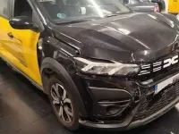 Usado Dacia Jogger Expression 140 CV (102 kW) 2023 Negro Monovolumen