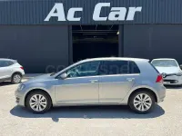 Usado VW Golf VII Advance 125 CV (91 kW) 2016 Gris / plata Berlina