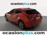 Usado Mazda 3 Edition 120 CV (88 kW) 2017 Rojo Utilitario