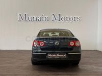 Usado VW Passat Highline 140 CV (102 kW) 2007 Azul Berlina