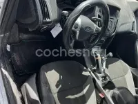 Usado Ford Focus Trend 115 CV (84 kW) 2011 Gris / plata Familiar