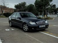 Usado Mercedes C220 Elegance 150 CV (110 kW) 2004 Azul Familiar