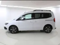 Usado Mercedes 180 Progressive 116 CV (85 kW) 2024 Blanco Berlina