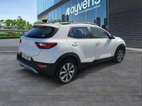 Usado Kia Stonic 84 CV (61 kW) 2023 Blanco SUV