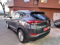 Käytetty Hyundai Tucson 132 HP (97 kW) 2018 Sininen Katumaasturi