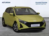 Usado Hyundai i20 101 CV (74 kW) 2025 Verde Utilitario